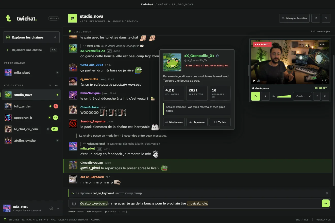 twichat : liste des salons, grande conversation centrale et lecteur Twitch compact.